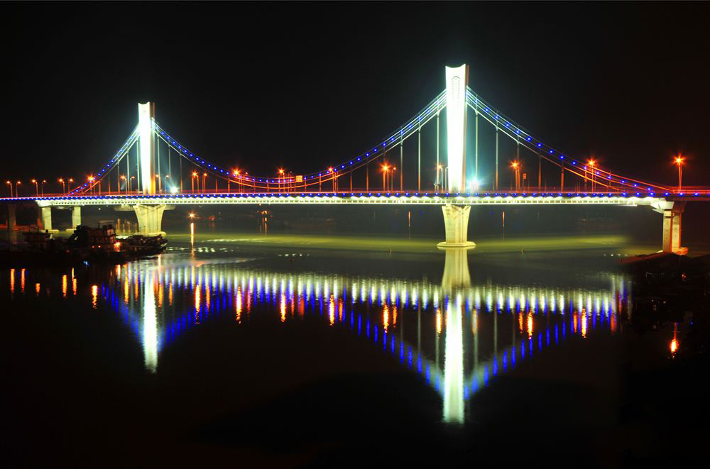 洪都大橋南主橋.jpg