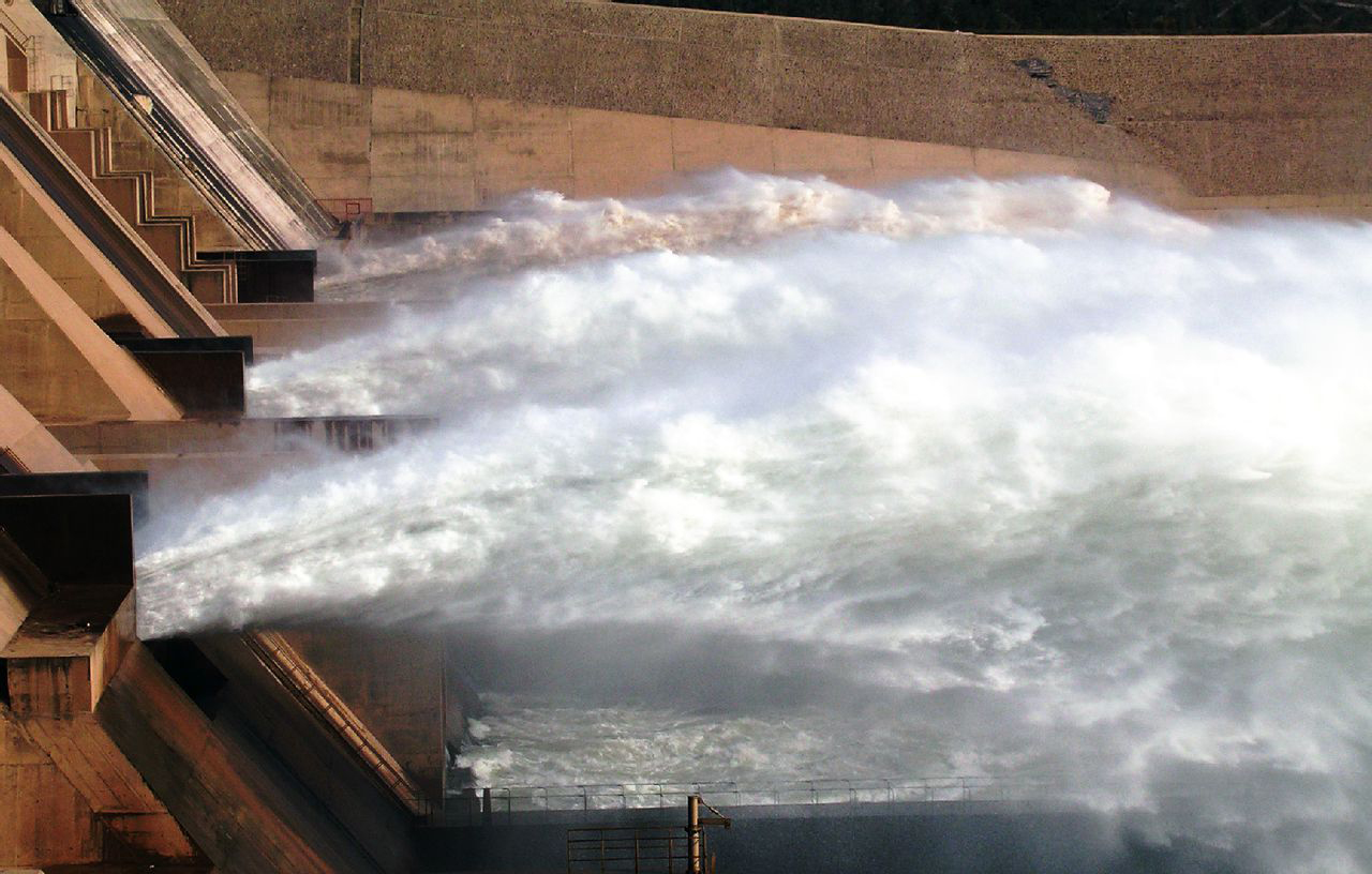 黃河小浪底大型水利工程.jpg